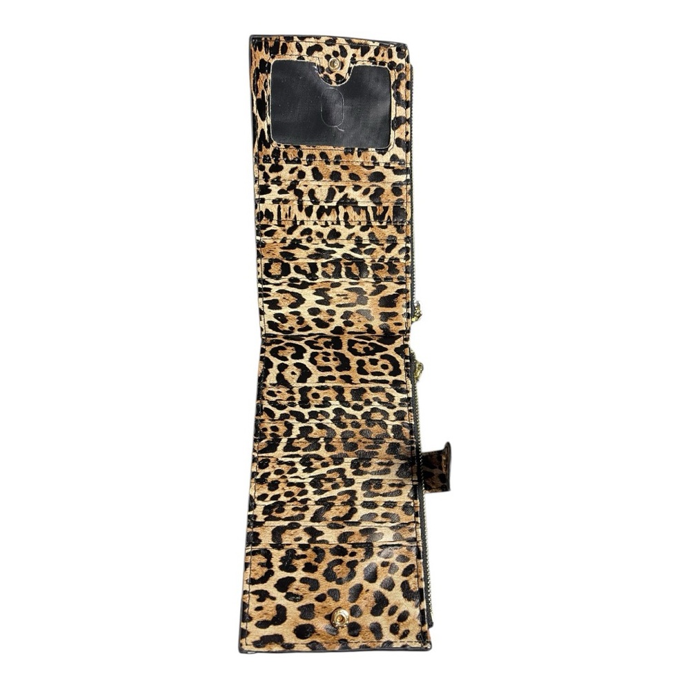 Chic Leopard-Print Wallet With Multiple Compartme… - image 3